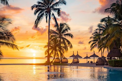 SHANDRANI BEACHCOMBER RESORT & SPA